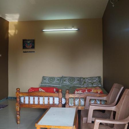 Wins Rooms Vālpārai 外观 照片
