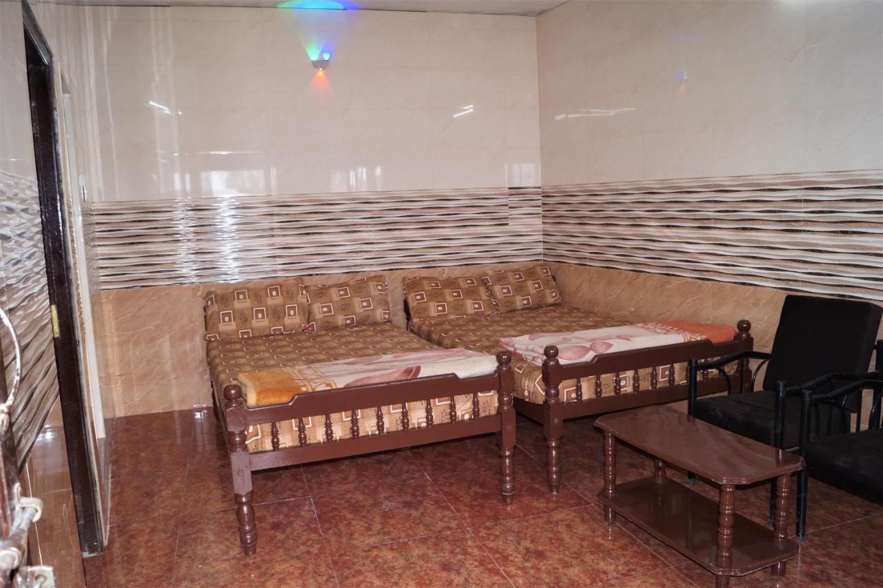 Wins Rooms Vālpārai 外观 照片
