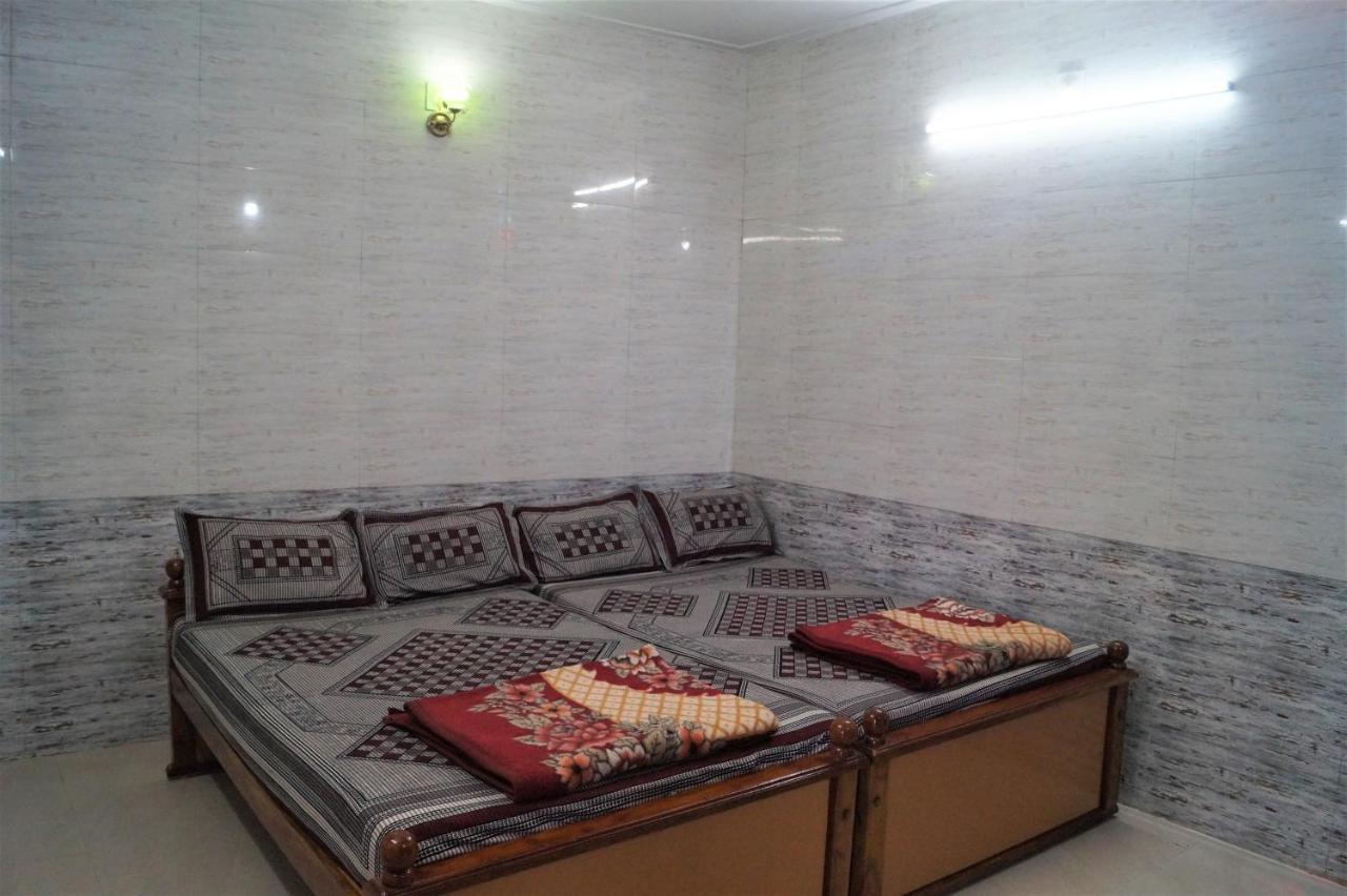 Wins Rooms Vālpārai 外观 照片