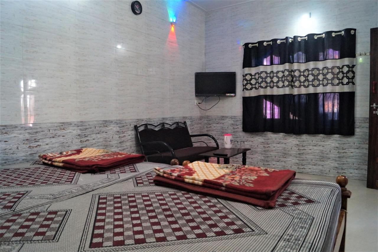 Wins Rooms Vālpārai 外观 照片