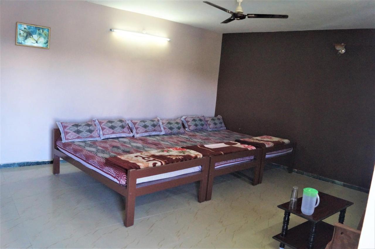 Wins Rooms Vālpārai 外观 照片
