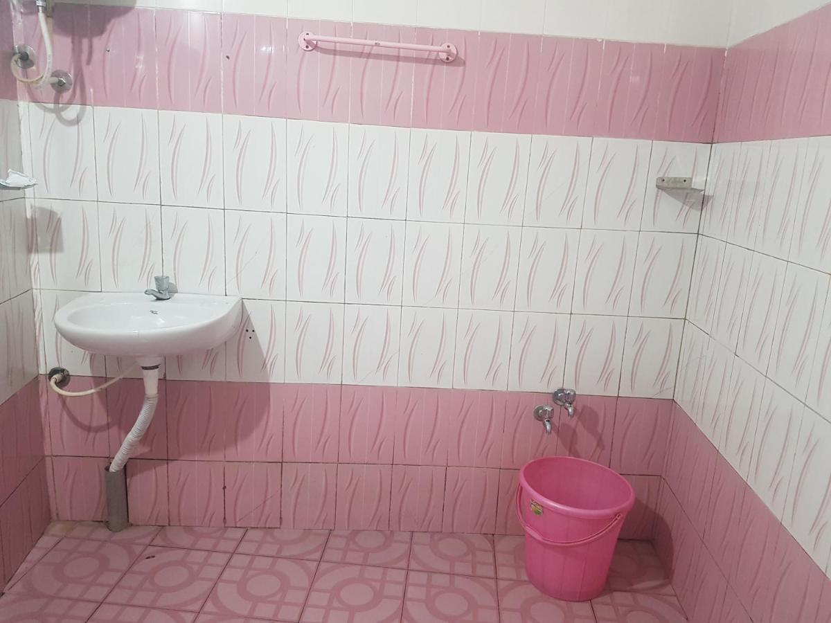 Wins Rooms Vālpārai 外观 照片